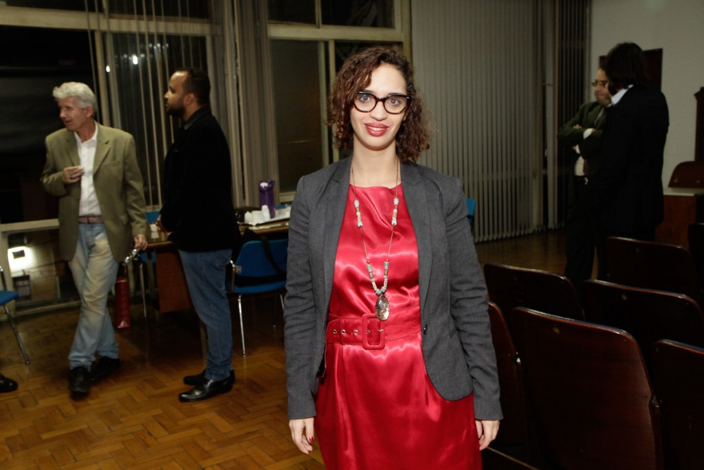 A crítica teatral Kyra Piscitelli também esteve presente na votação da nova diretoria da APCA - Foto: Silvana Garzaro