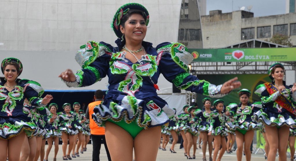 Festa boliviana tem muita alegria e dança no Memorial - Foto: Bolívia Cultural/Divulgação