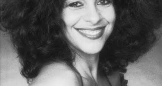 cropped-gal-costa-80.jpg