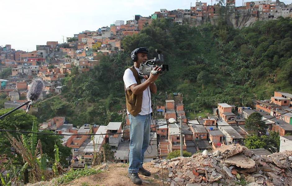 Milton Santos Júnior, o cineasta coloca a Vila São Pedro, em São Bernardo do Campo, na telona - Foto: Diaulas Ulisses/Divulgação
