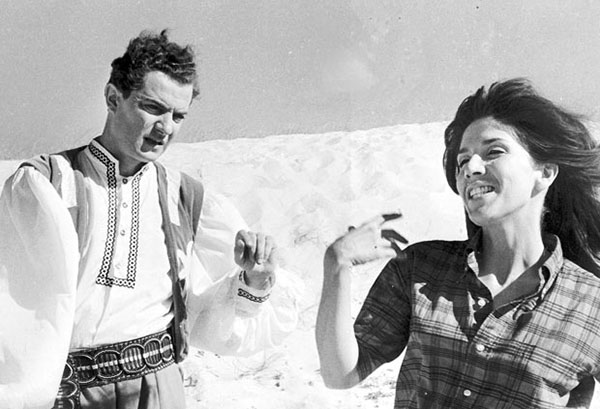 Ao lado de Henrique Martins, Yoná Magalhães estrelou novela O Sheik de Agadir, sucesso em 1966 - Foto: Divulgação