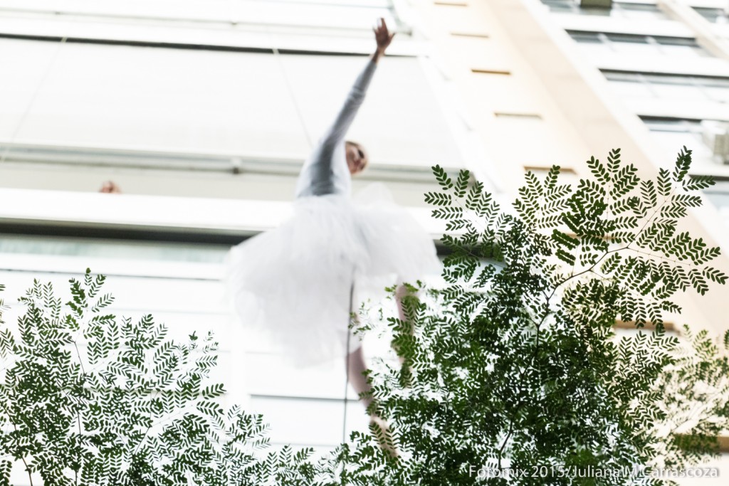 Arranha Céu da Cia Base, que abriu a Satyrianas 2015 - Foto: Juliana M. Carrascoza/Coletivo Fotomix