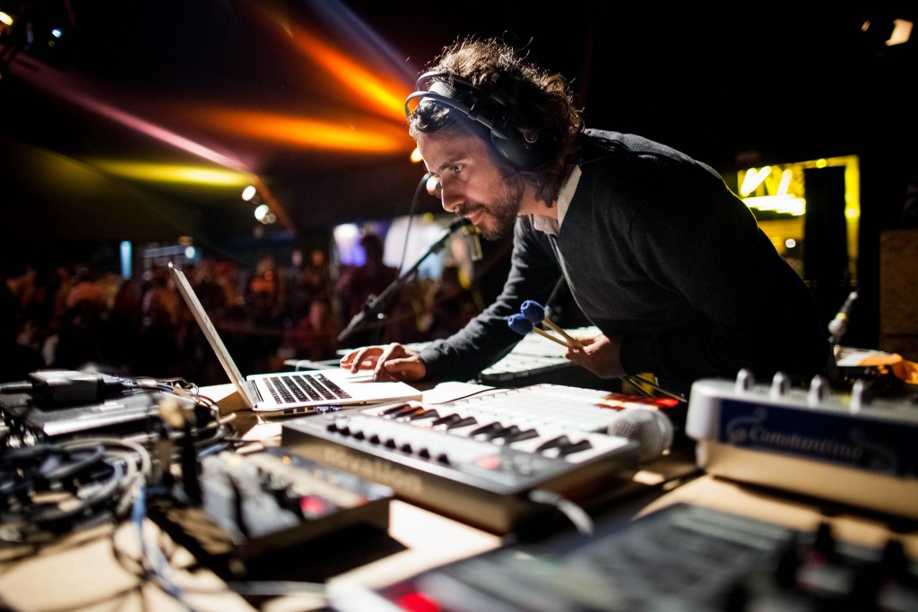 DJ Lise toca no Cine-Lounge em Tiradentes - Foto: Leo Fontes/Universo Produção/Divulgação