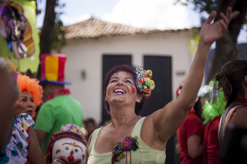 Esta foliã se alegrou com as marchinhas de Carnaval - Foto: Leo Lemos/Universo Produção/Divulgação