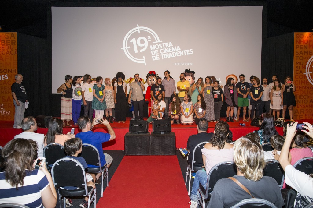 Equipe do filme O Que Queremos para o Mundo? apresenta o longa na 19ª Mostra de Cinema de Tiradentes - Foto: Leo Lara/Universo Produção/Divulgação
