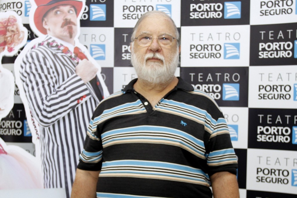 O crítico teatral Vinicio Angelici também foi - Foto: Paduardo/Phabrica de Imagens/Divulgação