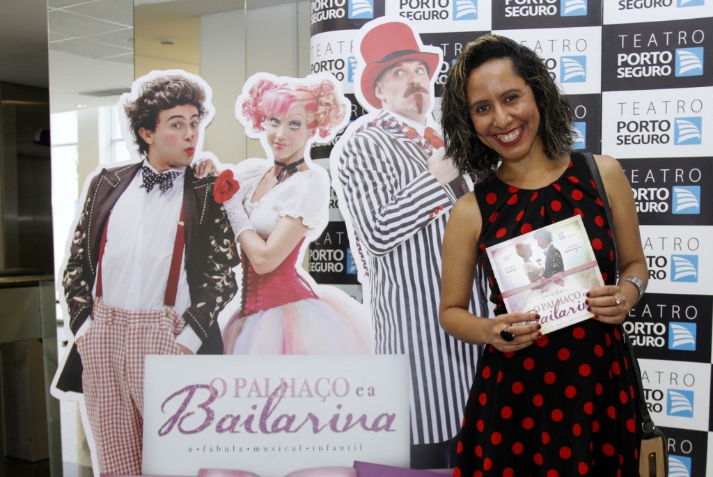A jornalista Michele Marreira prestigiou o musical infantil - Foto: Paduardo/Phabrica de Imagens/Divulgação