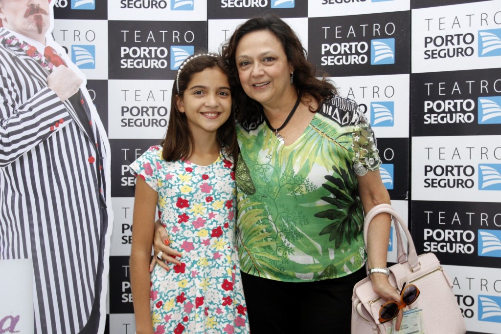 A produtora Sonia Kavantan foi com a filha Marina - Foto: Paduardo/Phabrica de Imagens/Divulgação