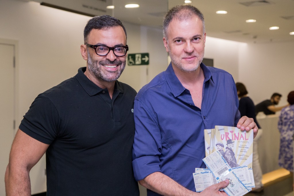 Roberto Monteiro e Fernando Cardoso viram a obra - Foto: Paulo Lopes/Divulgação