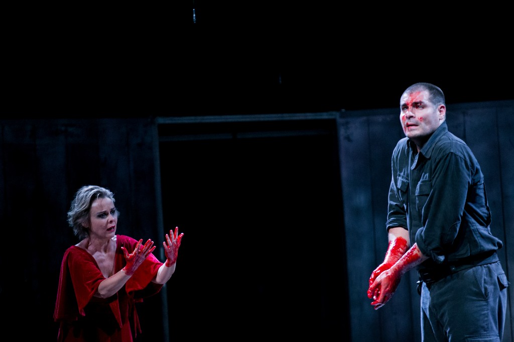 Cena de Macbeth no 25º Festival de Teatro de Curitiba - Foto: Annelize Tozetto/Clix
