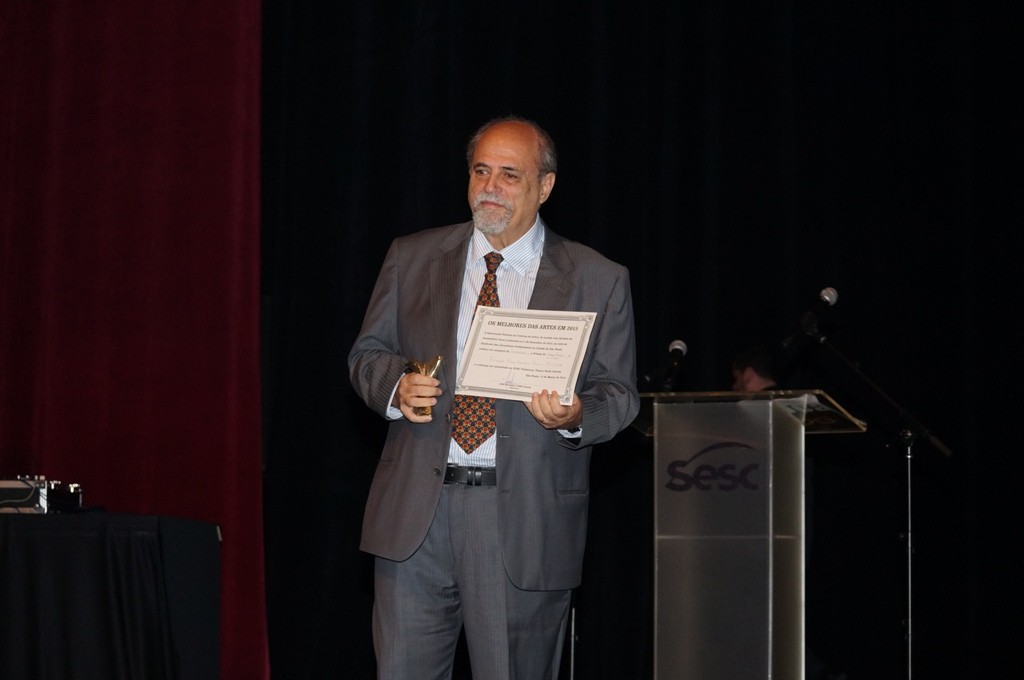 O presidente Marcos Mendonça recebeu o Prêmio Especial da APCA representando a Fundação Padre Anchieta e a TV Cultura - Foto: Roberto Ikeda/Divulgação