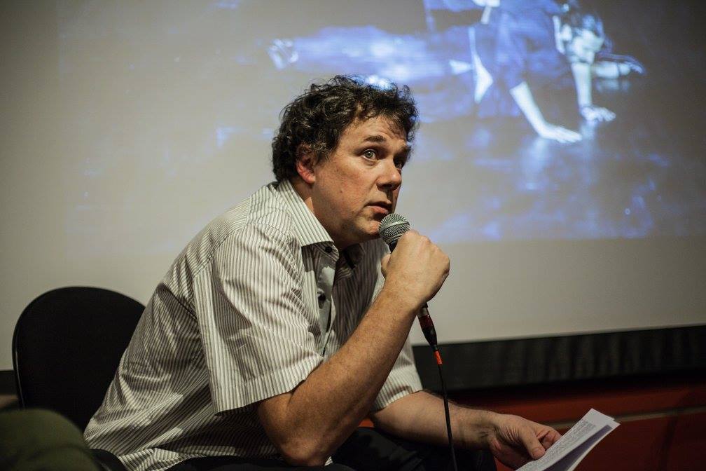 O crítico teatral Nelson de Sá participa de um dos debates da 3ª MITsp - Foto: Mayra Azzi/Divulgação/MITsp