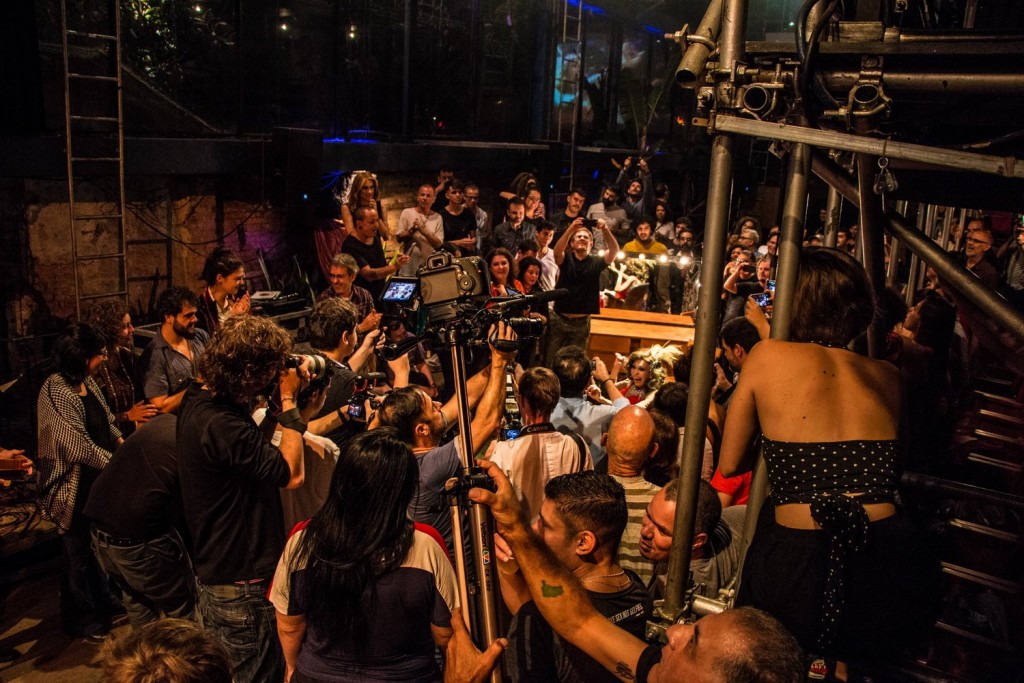 Vários jornalistas e fotógrafos acompanharam a noite - Foto: Marcos Aspahan 