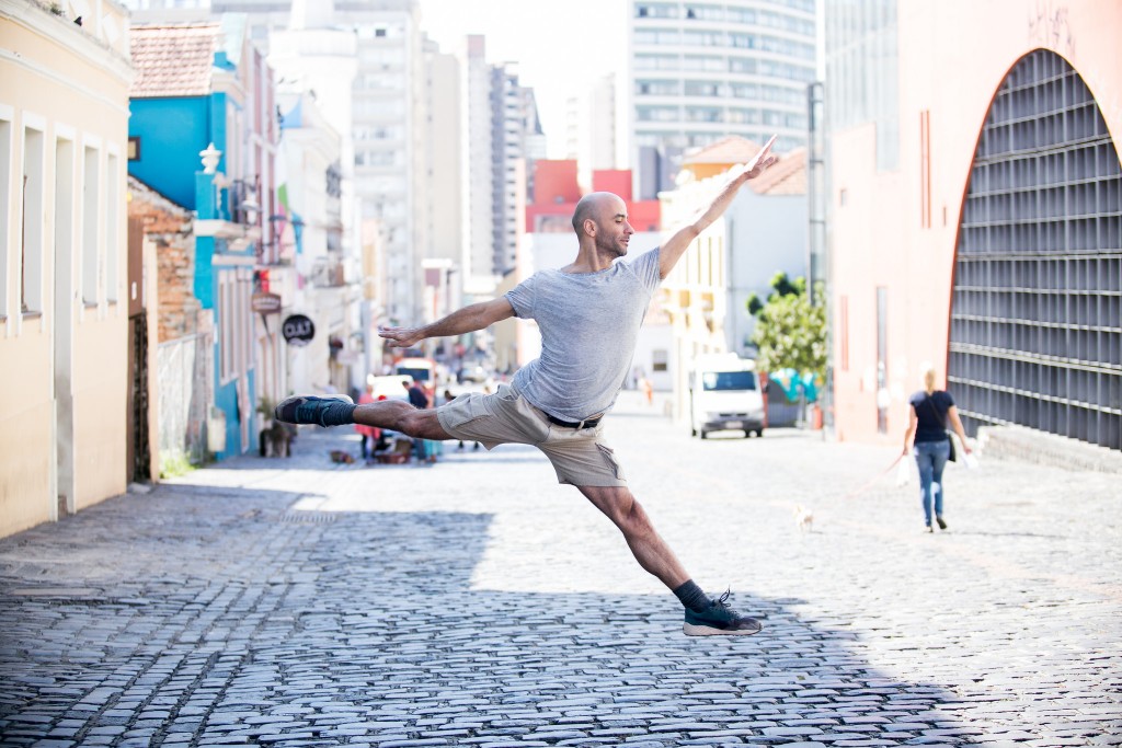 O bailarino Cristian Duarte, de The Hot One Hundred Choreographers - Foto: Annelize Tozetto/Clix