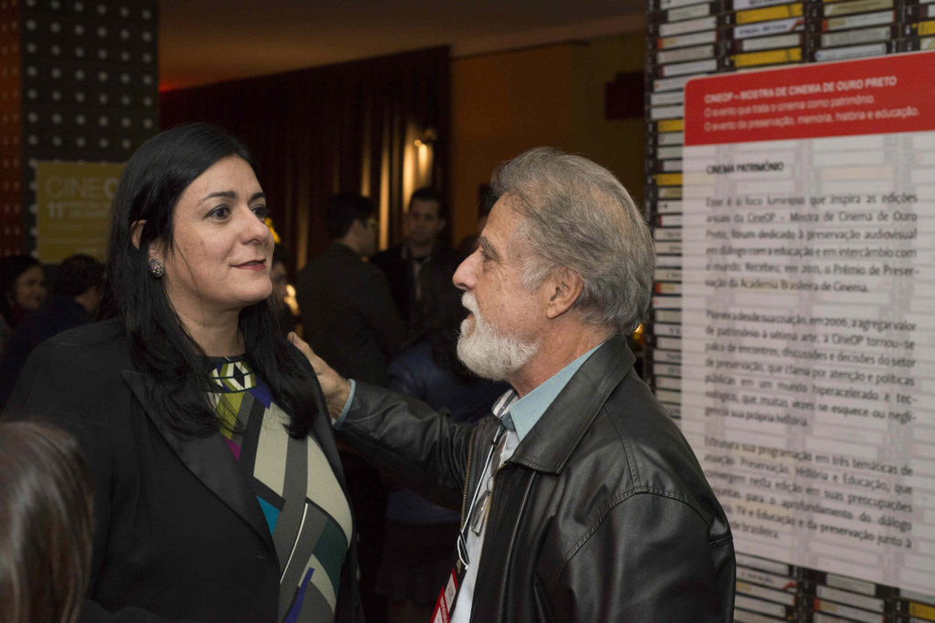 Raquel Hallak, coordenadora da CineOP, e o jornalista Luciano Ramos - Foto: Jackson Romanelli/Universo Produção