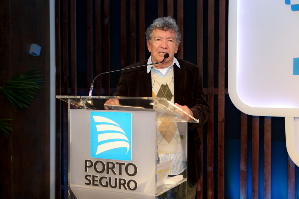 Grande premiado da noite, Evandro Teixeira discursa - Foto: Nilton Santana/Divulgação