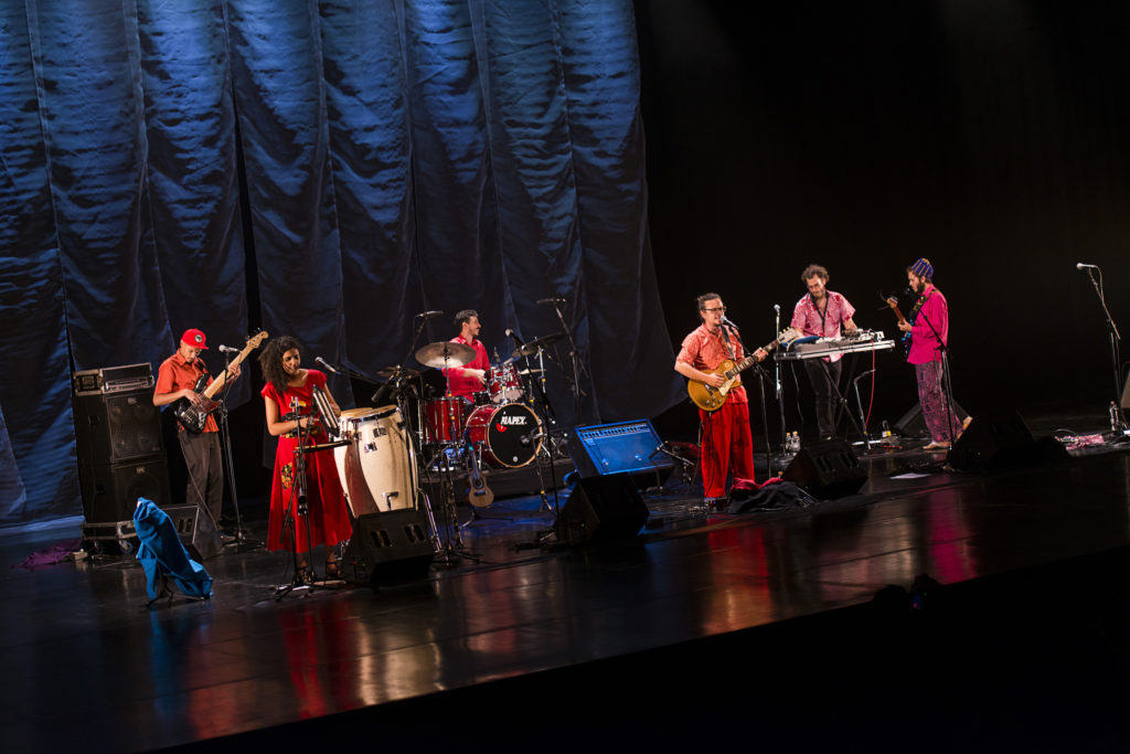 Graveola no palco do Auditório Ibirapuera - Fotos: Chema Llanos/Divulgação