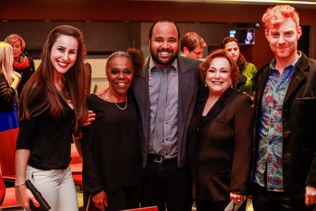 Lauanda Varone, Teca Pereira, Miguel Arcanjo Prado, Nicette Bruno e Juan Manuel Tellategui - Foto: Edson Lopes Jr.