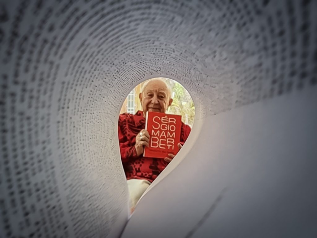 Uma vida de 82 anos condensada no livro Sérgio Mamberti: Senhor do Meu Tempo - Foto: Matheus José Maria/Divulgação - Blog do Arcanjo 2021