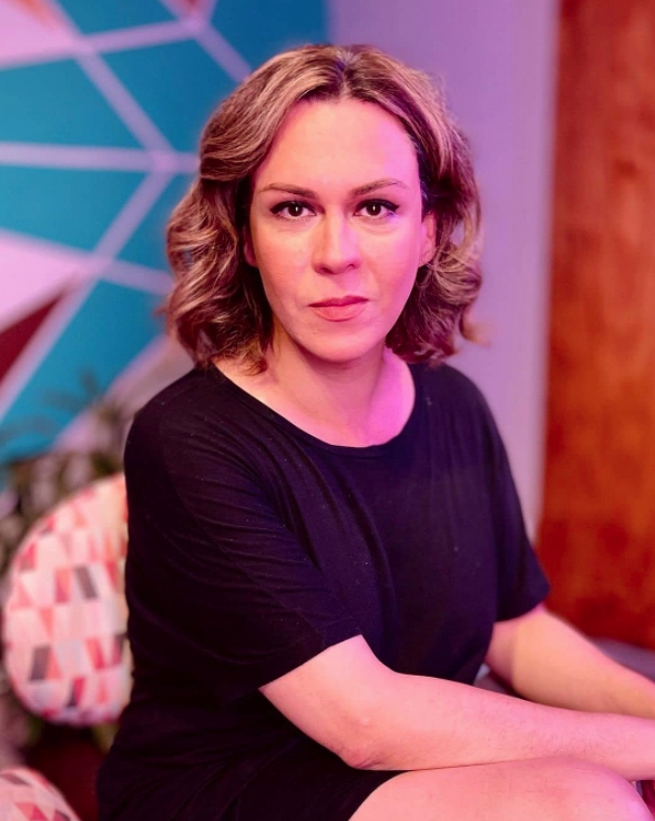 A atriz e visagista Fábia Miranda dos Passos - Foto: Divulgação - Blog do Arcanjo