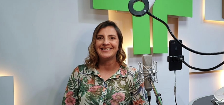 Adriana de Barros comanda o Mistura Cultural na Rádio Cultura Brasil - Foto: Divulgação - Blog do Arcanjo