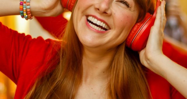 cropped-Chapeuzinho-Vermelho-Grupo-Gattu-Foto-Bruno-Poletti-Blog-do-Arcanjo-Mariana-Fidelis-3.jpg