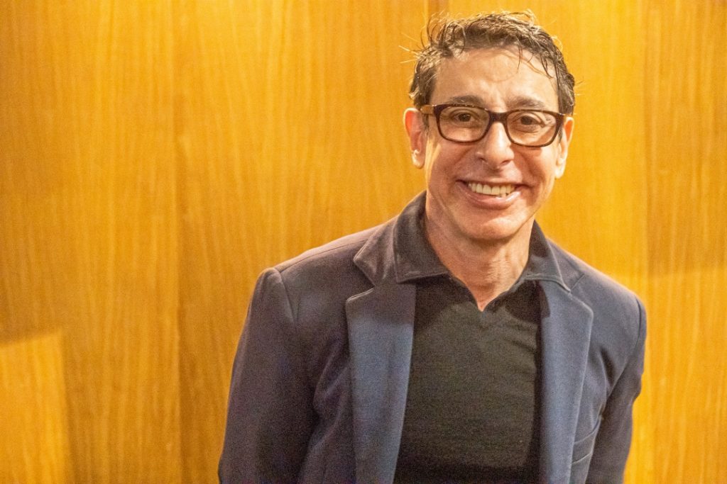 O ator Cassio Scapin também foi à estreia do musical Assassinato para Dois no Teatro das Artes - Foto: Edson Lopes Jr. - Blog do Arcanjo
