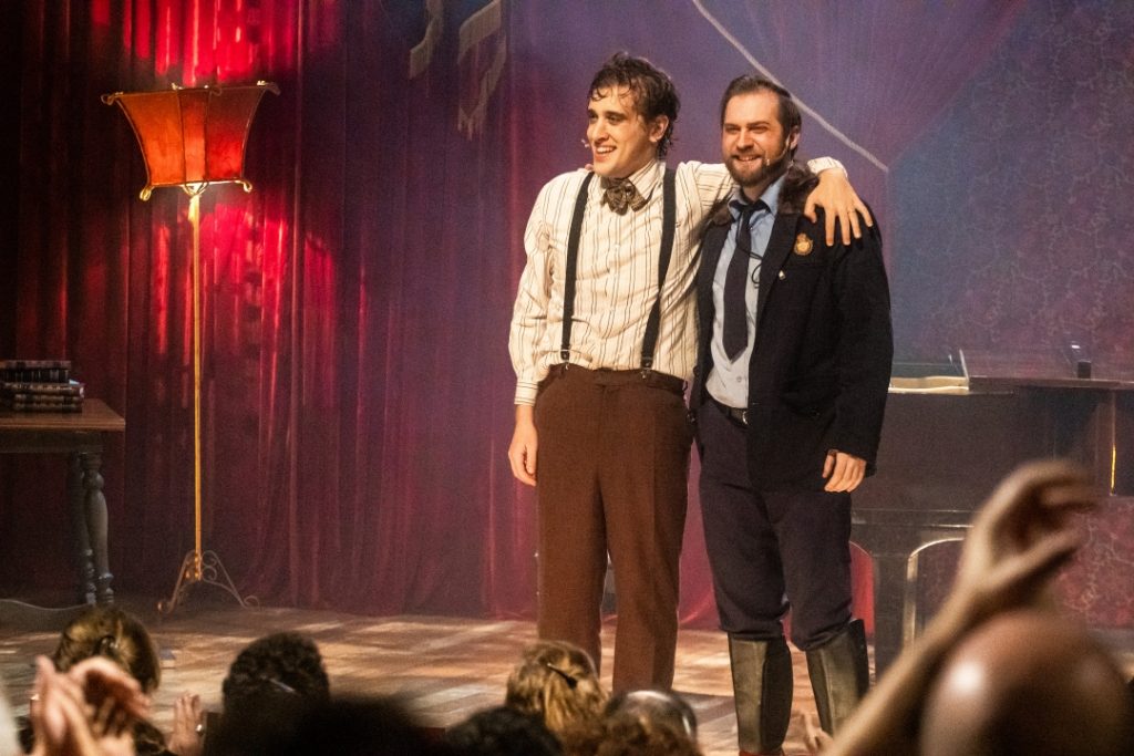Marcel Octavio e Thiago Perticarrari na estreia do musical Assassinato para Dois no Teatro das Artes - Foto: Edson Lopes Jr. - Blog do Arcanjo