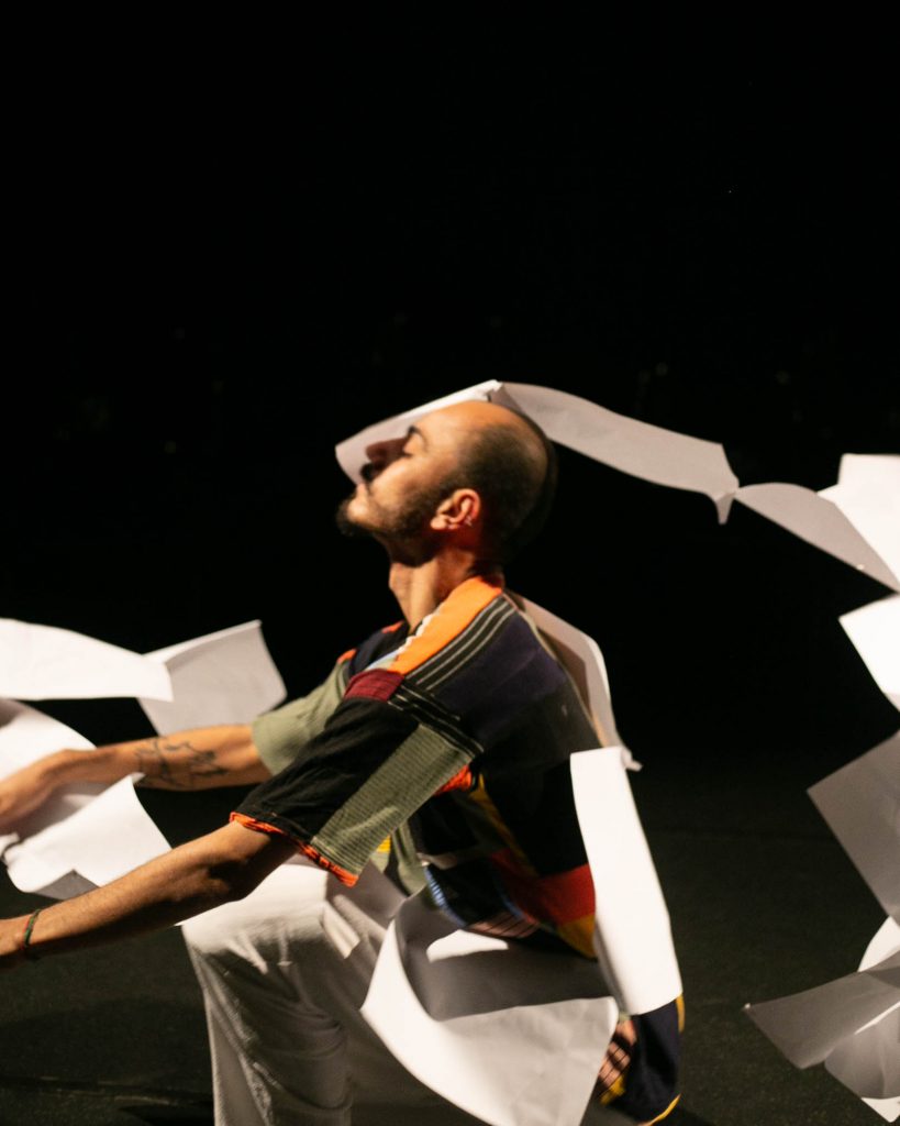 Avoapé, espetáculo de Rodrigo Alcãntara, reabre Sala Aberto Guzik da SP Escola de Teatro - Foto: Rafa Marques/Adaap - Blog do Arcanjo