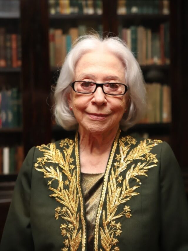 Fernanda Montenegro é 1ª atriz a tomar posse na ABL