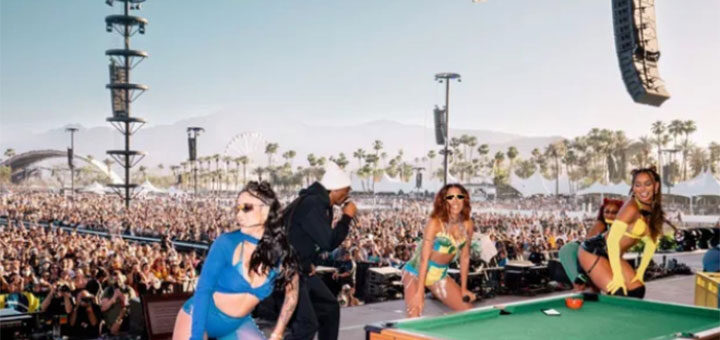 Anitta se apresenta no Festival de Música Coachella 2022 - Reprodução/simplyyyg – Blog do Arcanjo