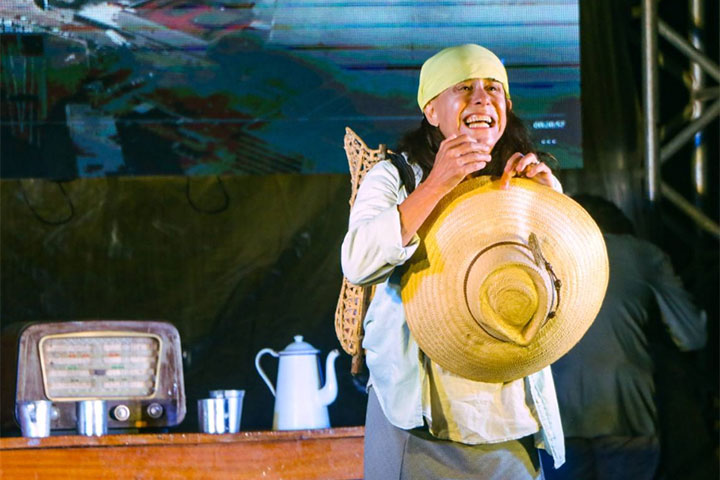 Cena de Lucélia Santos em Vozes da Floresta – Chico Mendes Vive - Foto: Christyann Ritse – Blog do Arcanjo